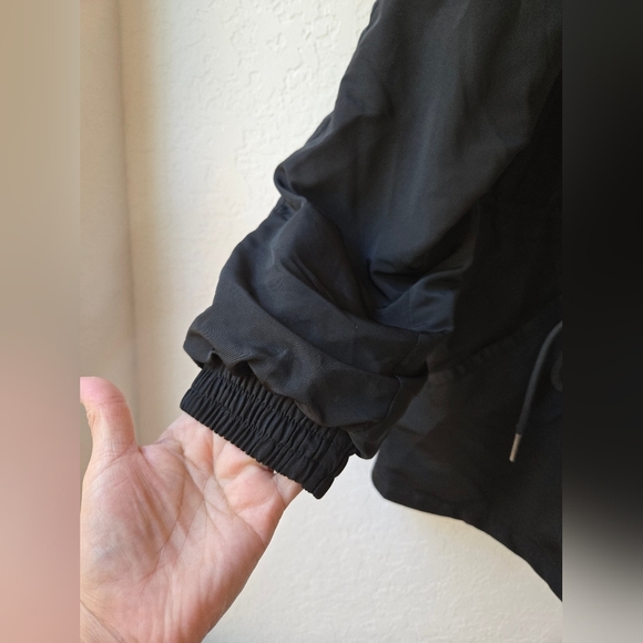 Zyia Black Drawstring Hooded Jacket size large - Picture 5 of 16